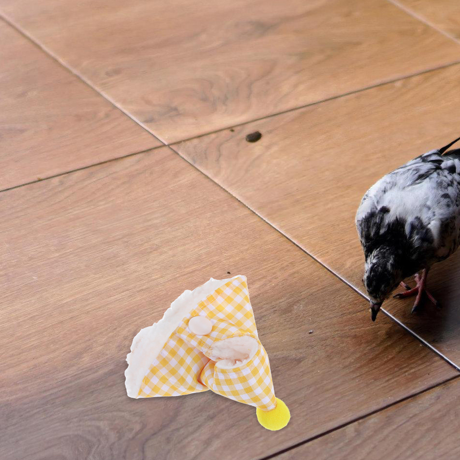 Plaid Bird Cape for Parrots Co - Outdoor Adventure Outfit recension och pris